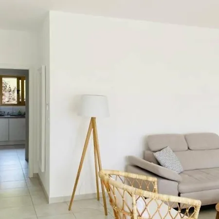 Apartment Appartement L'Ile-Rousse, 3 Pieces, 6 Personnes - Fr-1-63-303